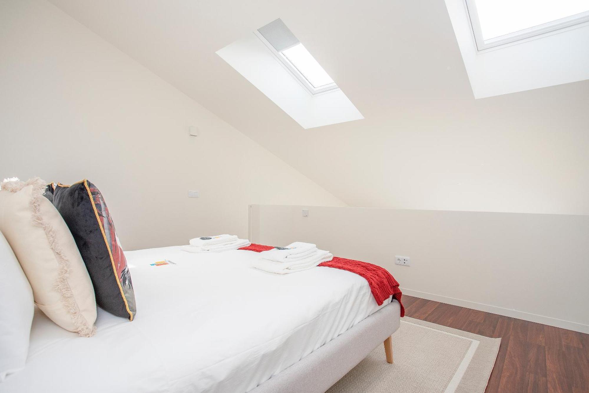 Liiiving In Porto - Luxury Gallery Apartments Экстерьер фото